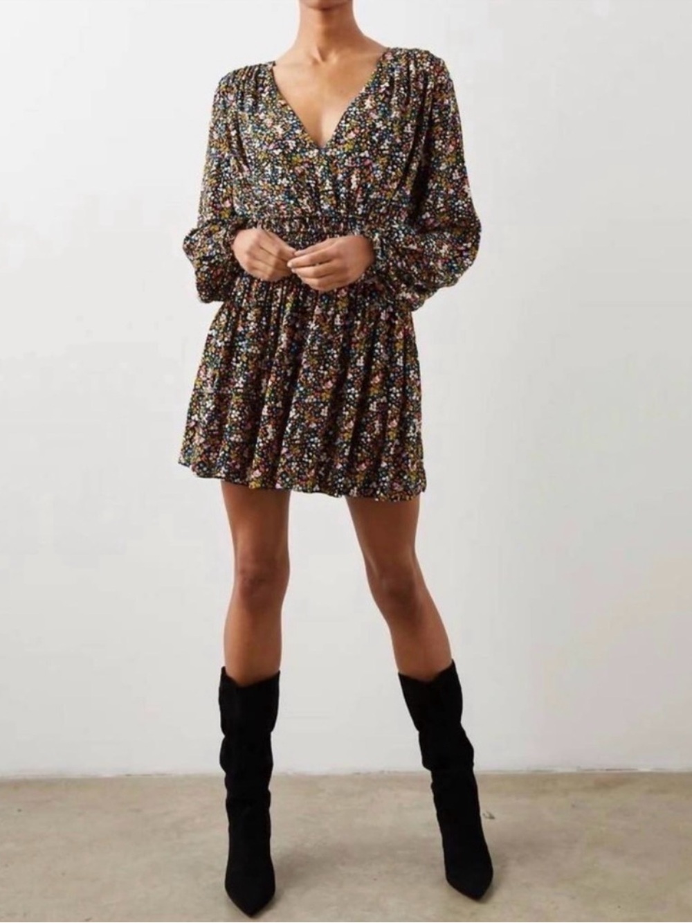 NWOT Rails Delaney Long Sleeved Dress in Dark Ditsy Floral, cinched waist, Sz SM